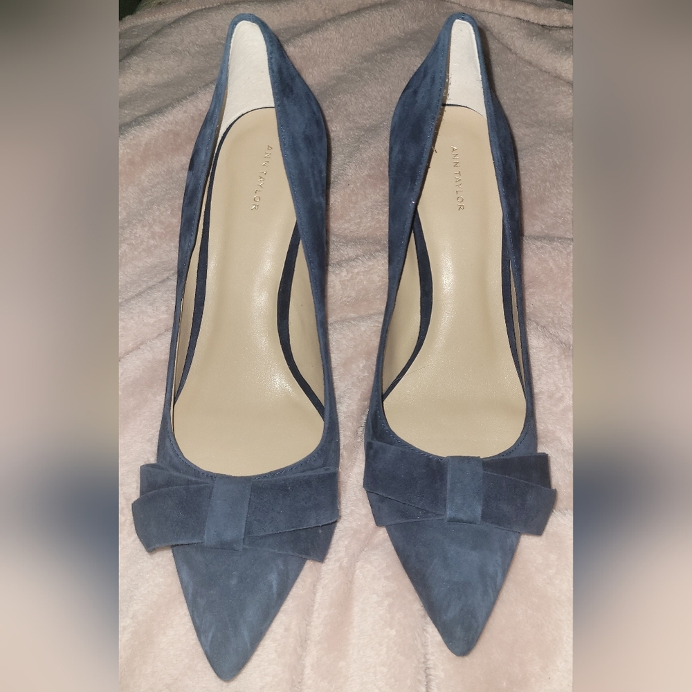 Ann Taylor Navy Suede Bow Heels
